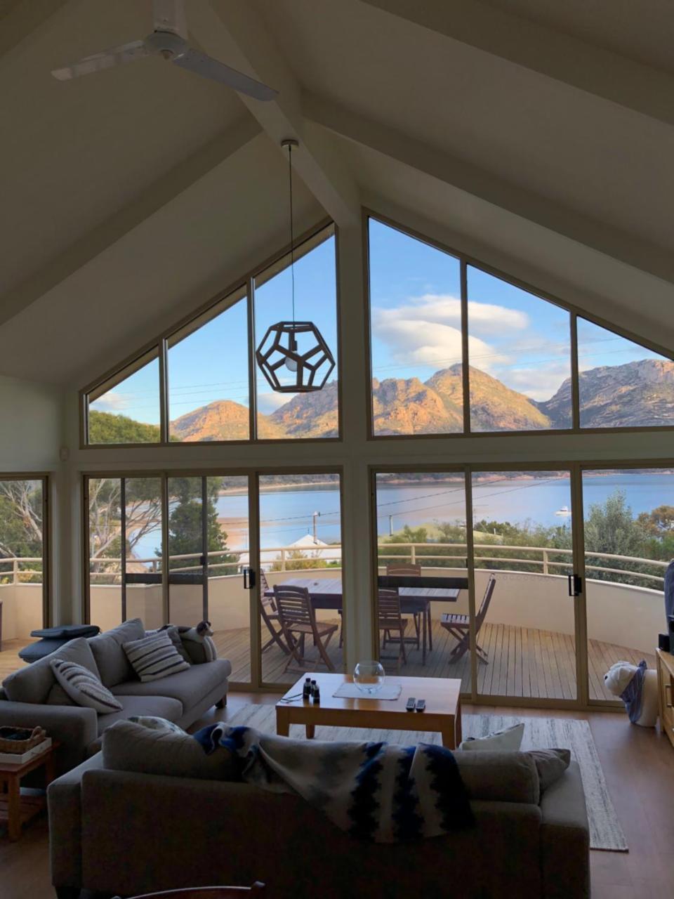 Freycinet Beach House Coles Bay Exterior photo